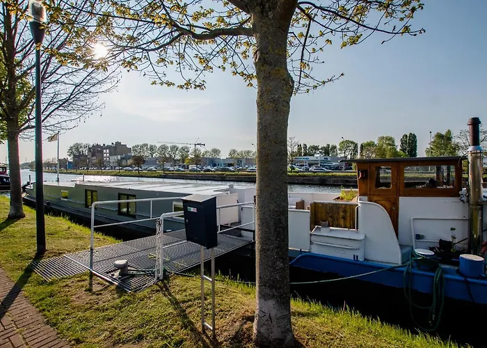 Houseboat Jana - With Sauna And Terrace
