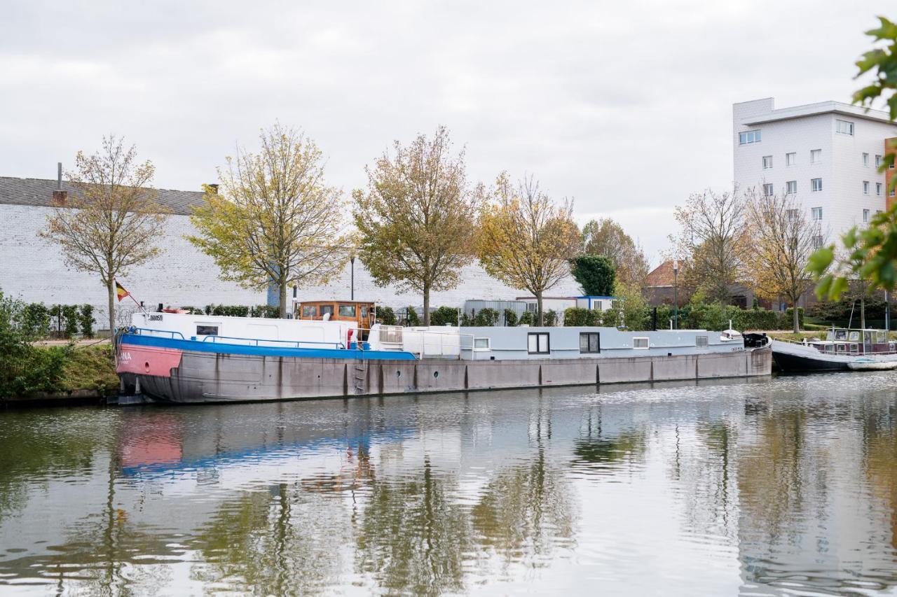 Botel Houseboat Jana - With Sauna And Terrace *