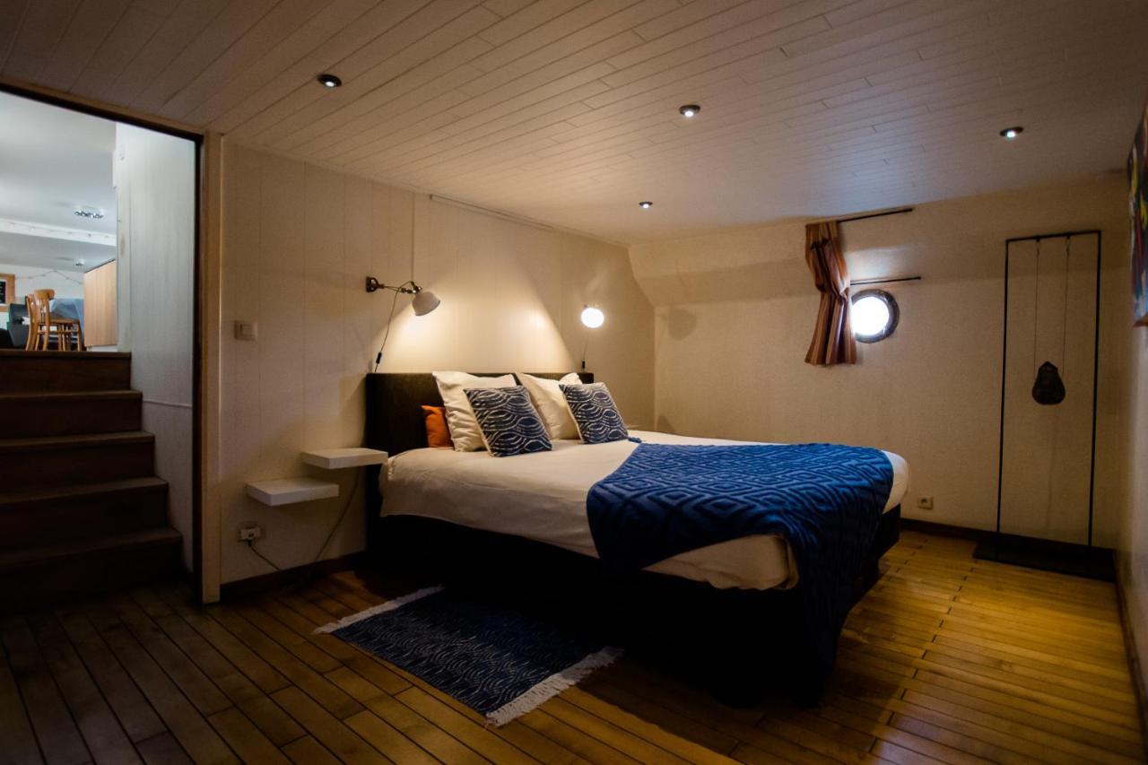 Houseboat Jana - With Sauna And Terrace Botel *