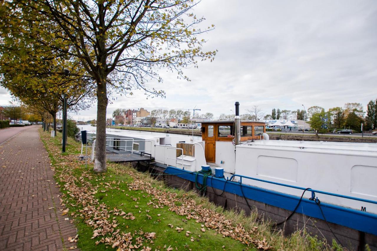 Botel Houseboat Jana - With Sauna And Terrace
